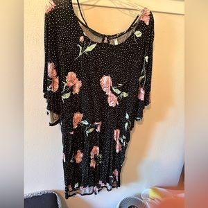 Plus size floral short sleeve romper